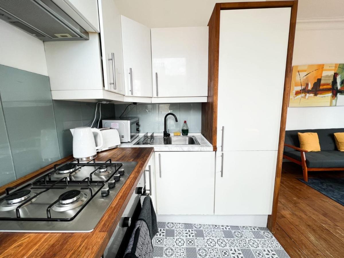 Bohemian 1Br Flat In Abbeyhill Leilighet Edinburgh Eksteriør bilde